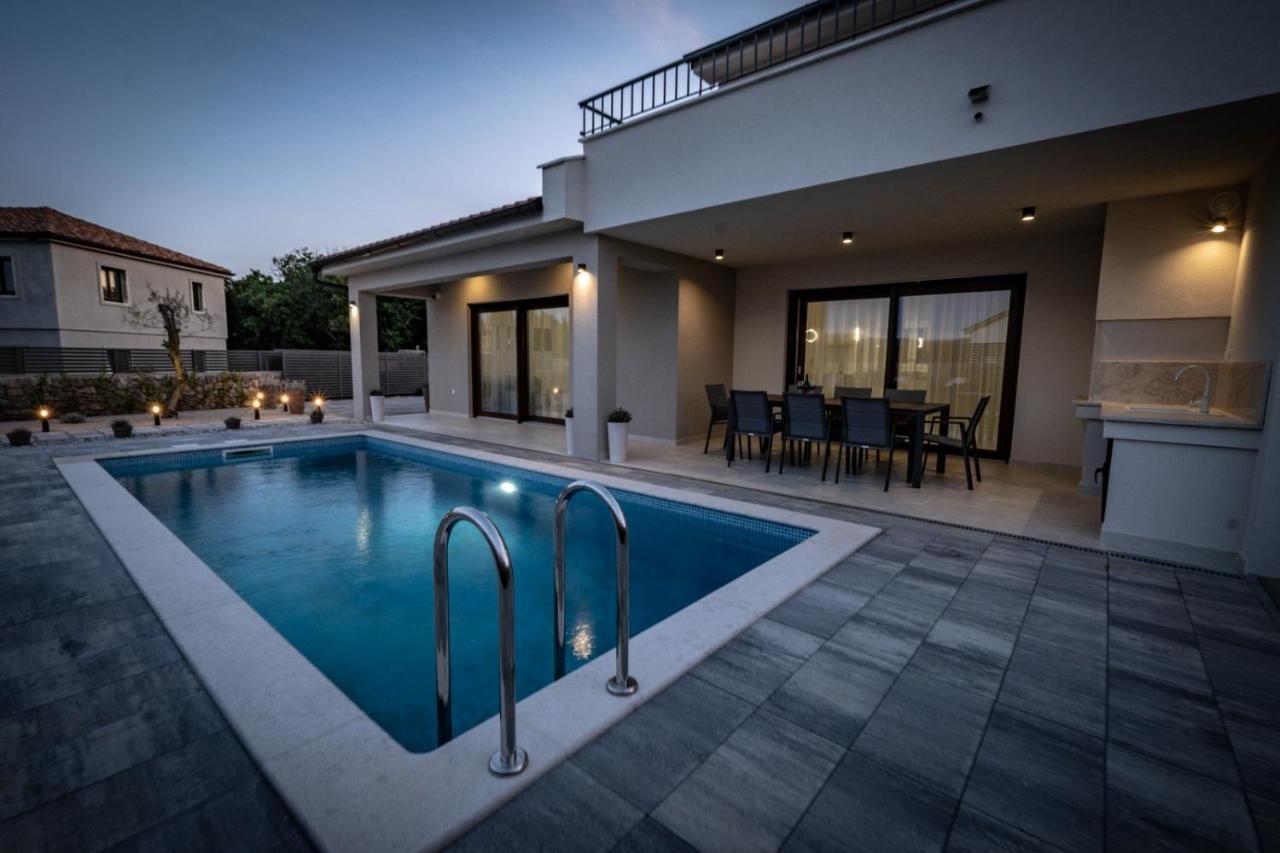 Villa Monika Muraj Екстериор снимка