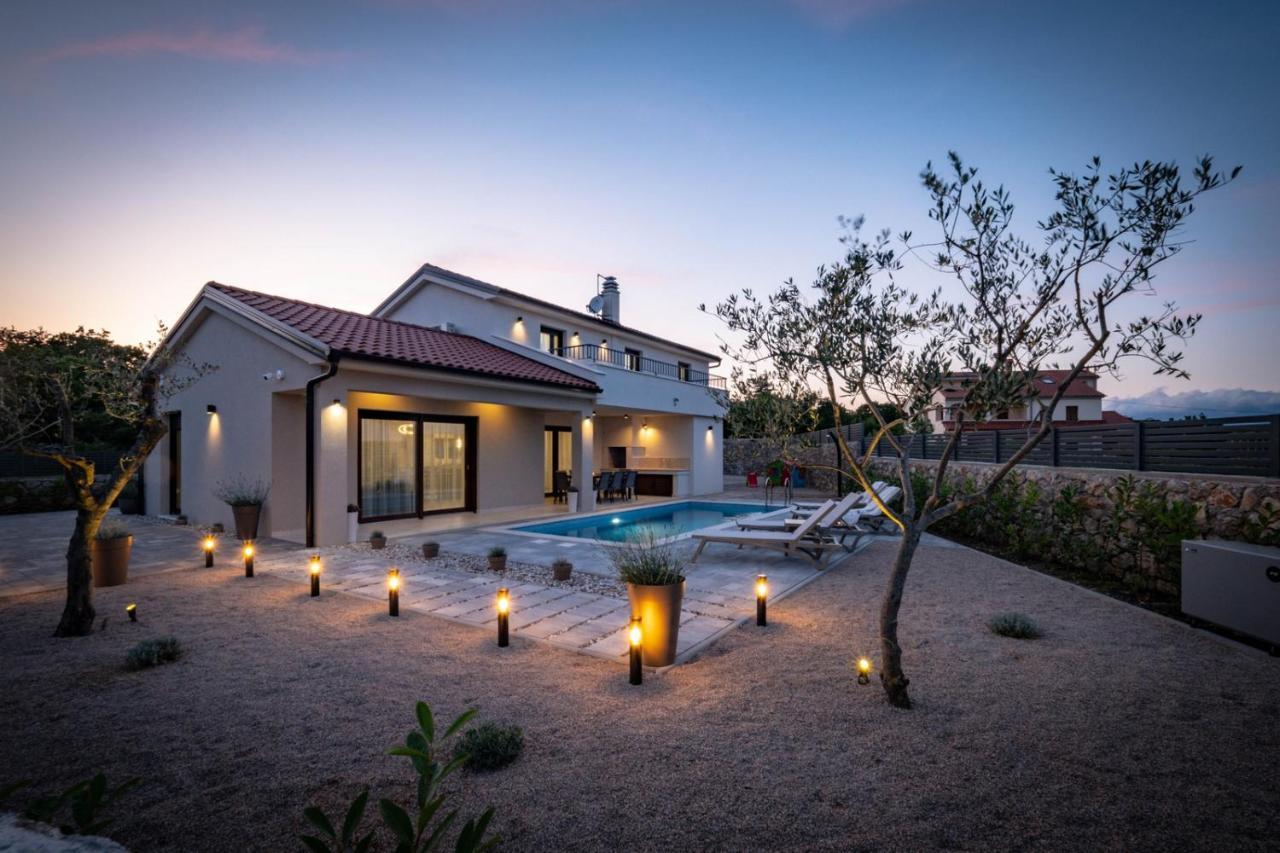 Villa Monika Muraj Екстериор снимка