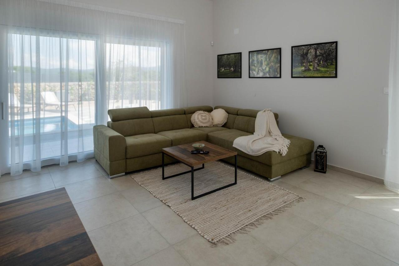 Villa Monika Muraj Екстериор снимка
